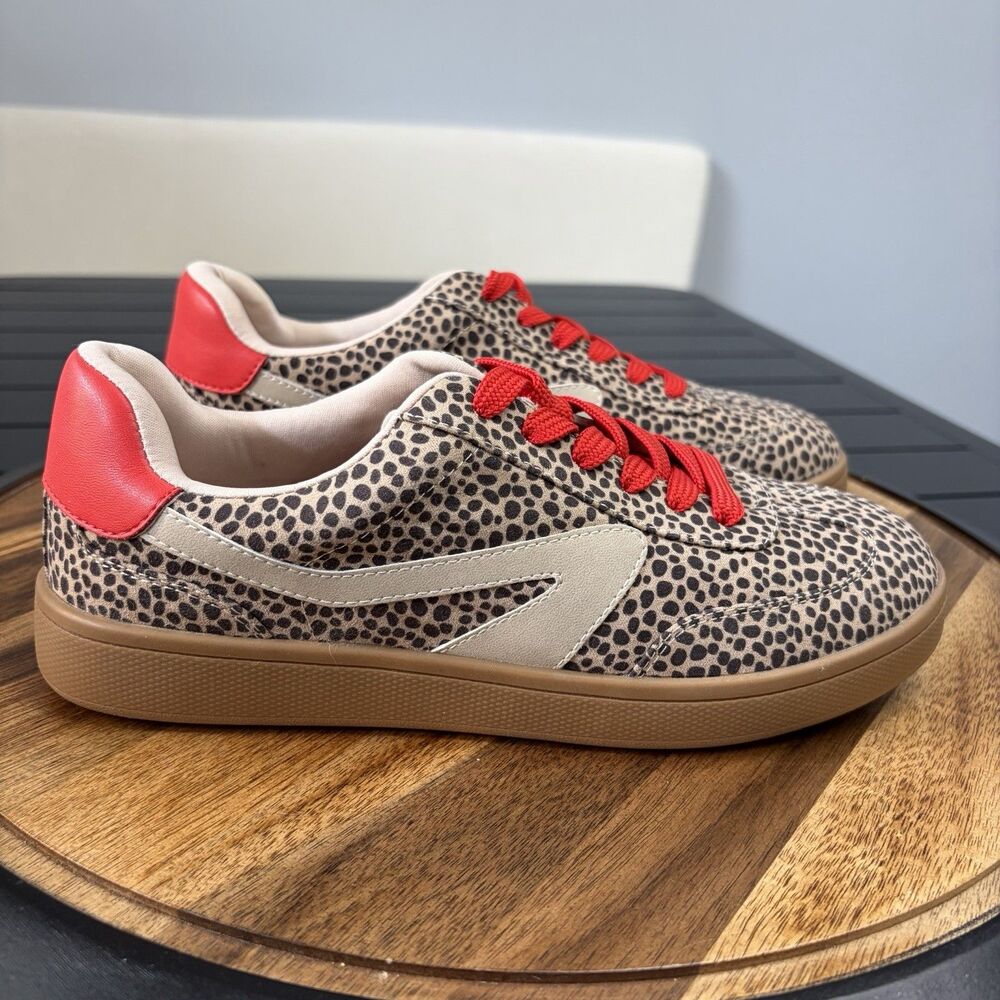 Dolce Vita Voyage Cheetah Print Sneakers Womens Size 7 Red Lace Low Top NWOT - Picture 3 of 12